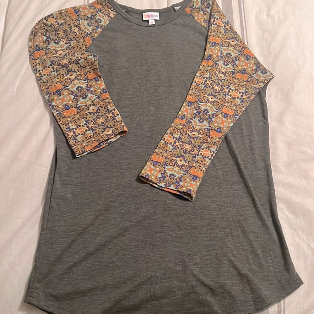 Lularoe 3/4 length baseball tee